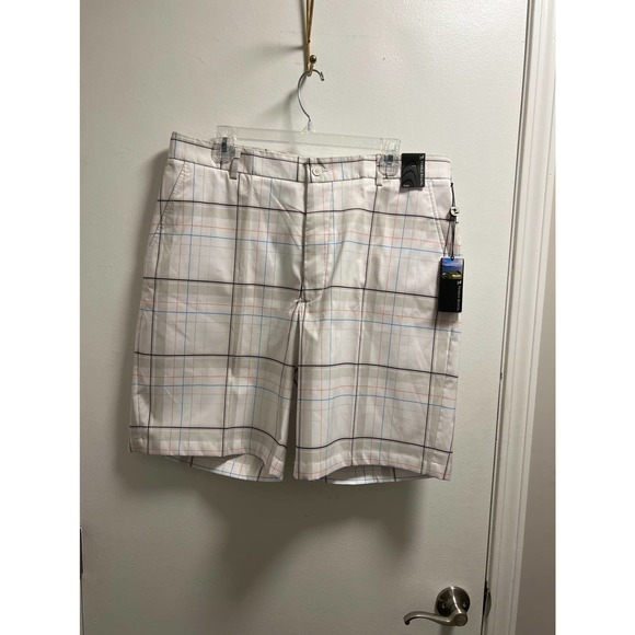 * Pebble Beach NWT Stripped Men’s Shorts - Picture 1 of 6